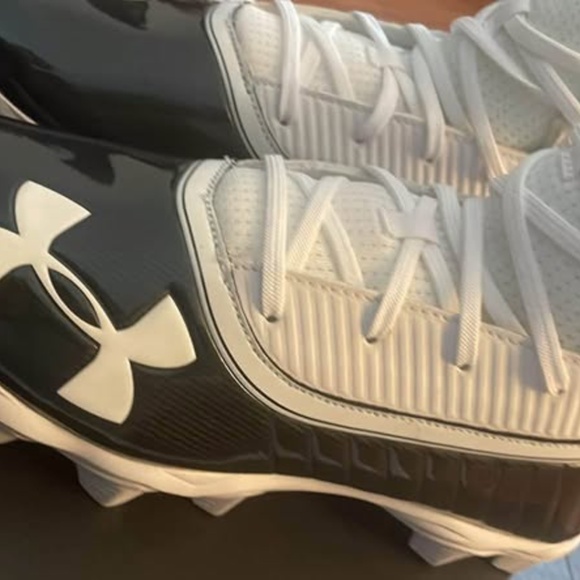 BRAND NEW men under armour highlight rubber molded football cleats shoes 8 & 8.5 - Picture 4 of 7
